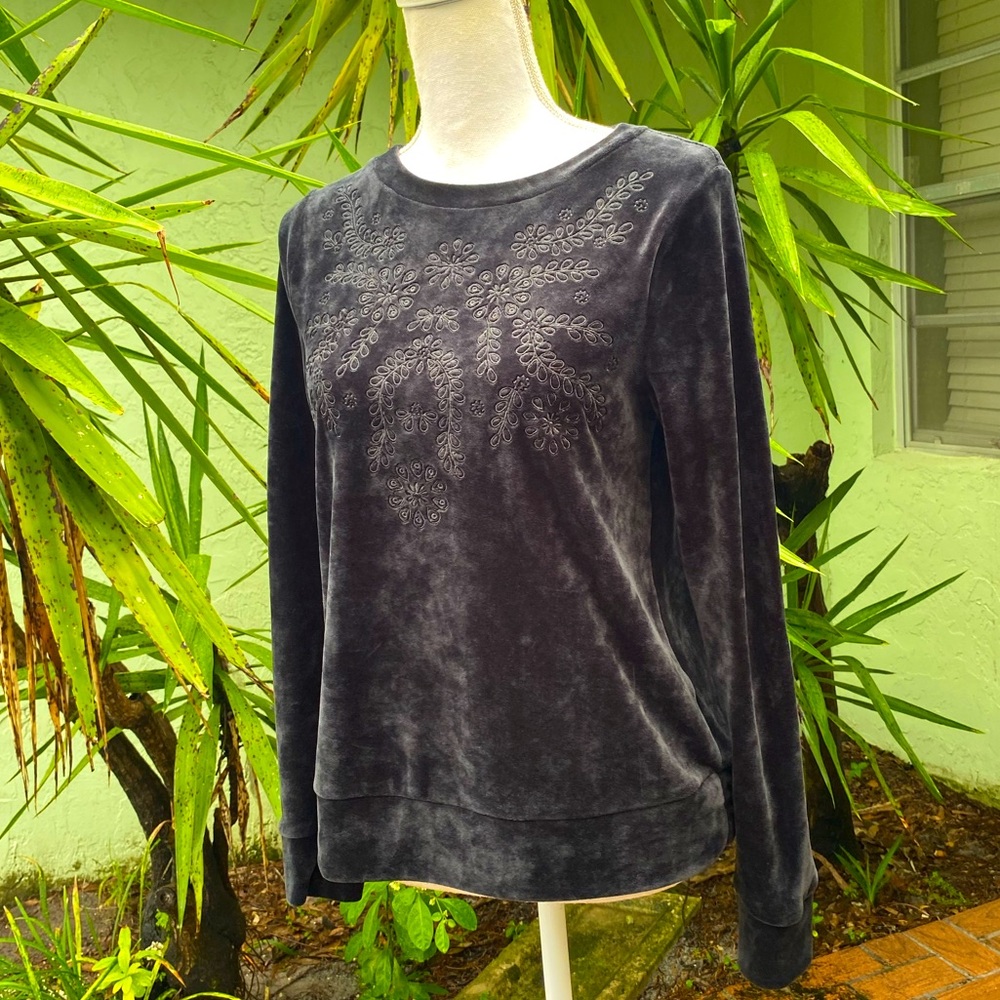 Lily Pulitzer Rami Black Velour Pullover - Picture 4 of 6